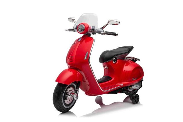Elektrická motorka Vespa 946 aj so spätným chodom, červené, s pomocnými kolesami