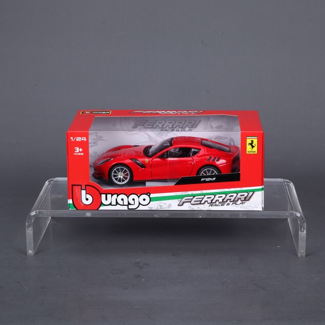 Bburago 1:24 Ferrari F12TDF Rot