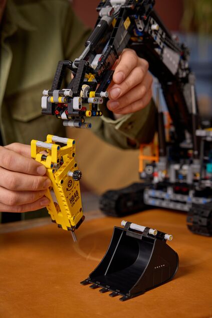 LEGO® Technic 42215 Bager Volvo EC500 Hybrid
