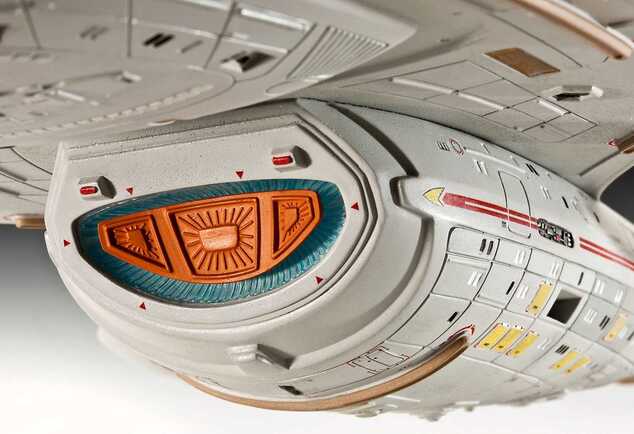 Plastikmodellbausatz Star Trek 04992 - USS Voyager (1:670)