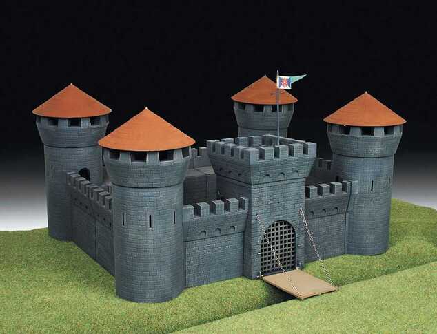 Model Kit diorama 8510 - Medieval Stone Fortress (RR) (1:72)