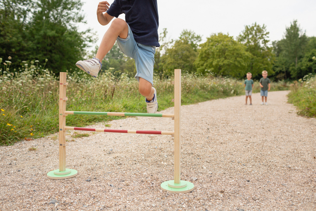 BS Toys Obstacle athlétique en bois - entraînez-vous aux sauts