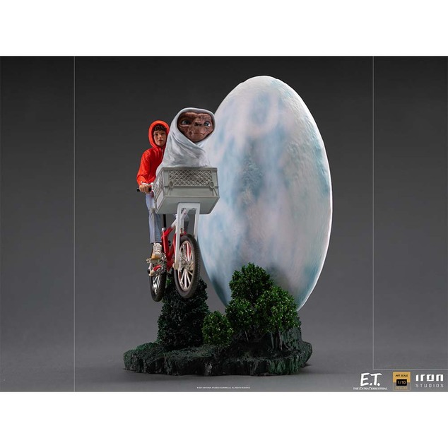 Iron Studios E.T. - E.T. &amp; Elliot Statue Deluxe Art Scale 1/10