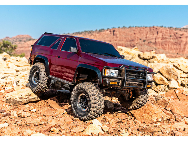 Traxxas TRX-4 Nissan Pathfinder 1988 1:10 RTR strieborný