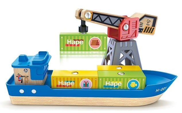Železniška proga Hape - tovorna ladja in žerjav