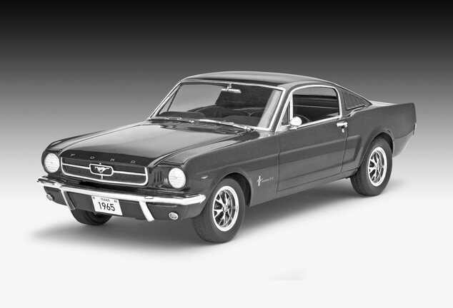ModelSet auto 67065 - 1965 Ford Mustang 2+2 Fastback (1:24)
