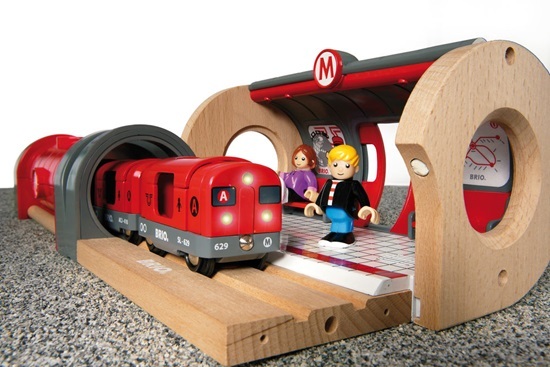 Set Brio Subway con piattaforma e binari
