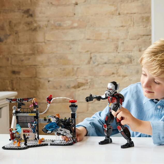LEGO® Marvel 76314 Akčná bitka – Captain America: Občianska vojna