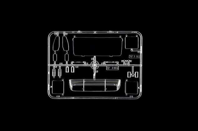 Model Kit truck 93808 - Mercedes-Benz wrecker truck (1:24)