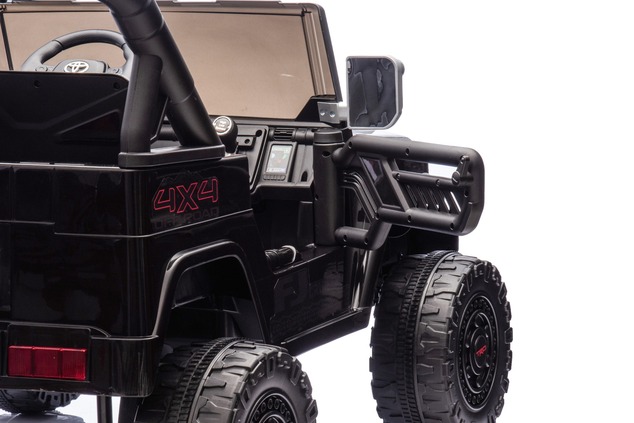 Elektrické autíčko Toyota FJ Cruiser XXL s pohonom 4x4, licencované (Dvojmiestne), čierne,