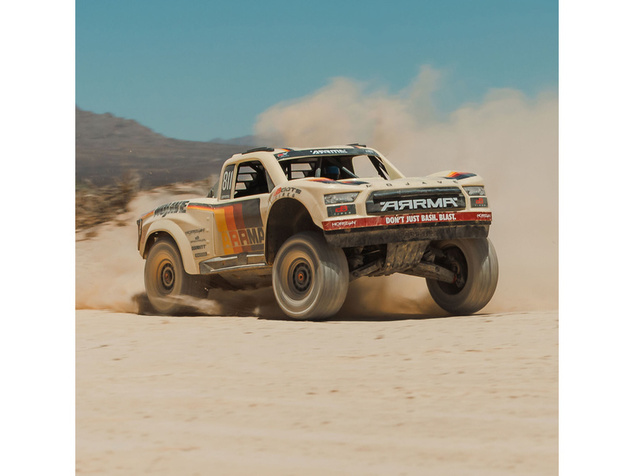 Arrma Mojave 6S BLX 1:7 4WD RTR beige