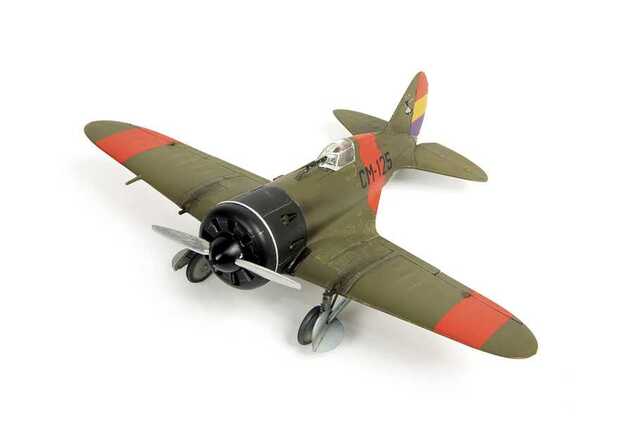 Model Kit repülőgép 7330 - Polikarpov I-16 (1:72)