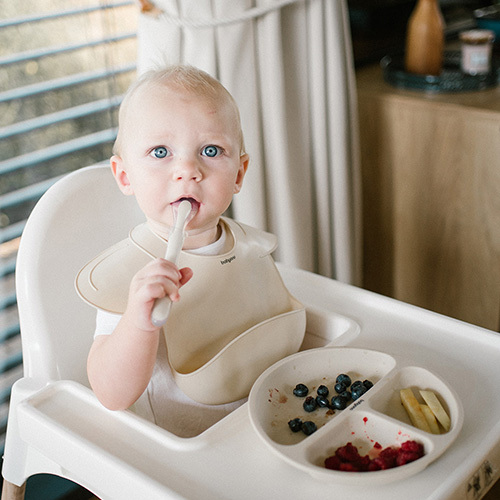 BABYONO Assiette en silicone avec ventouse - beige 6m+