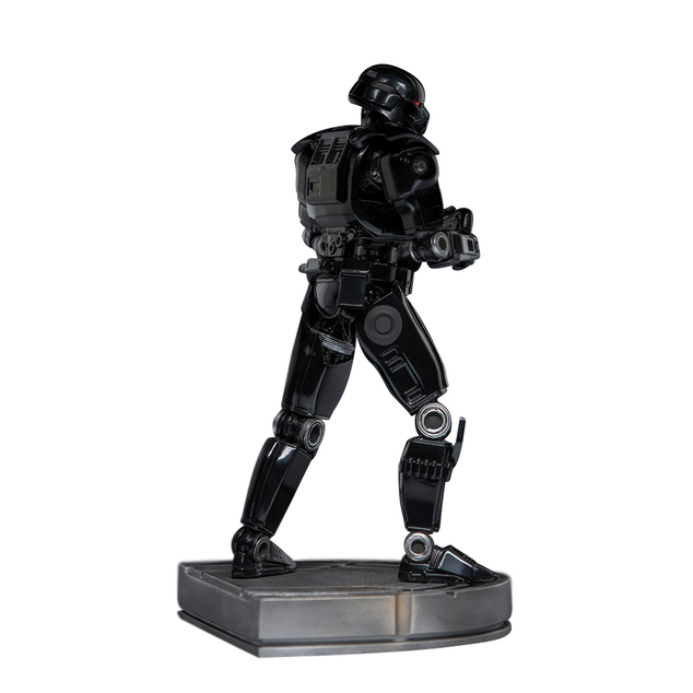 Iron Studios Star Wars: The Mandalorian - Sötét Katona Szobor Művészeti Skála 1/10