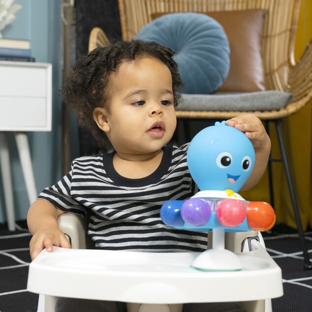 BABY EINSTEIN Opus Spin &amp; Sea™ 3 m+ érzékelő polip játék tapadókoronggal