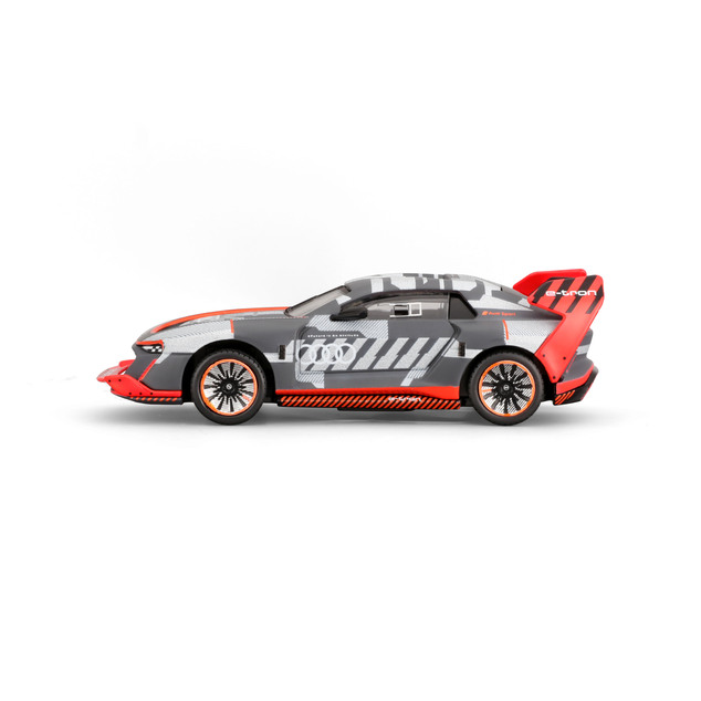 Bburago 1:43 Racing Audi S1 e-tron quattro in decorative box