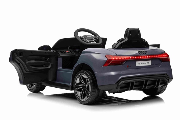 Elektrické autíčko Audi RS E-tron GT 12V, sivé, široké jednomiestne sedadlo, 2,4 GHz diaľk