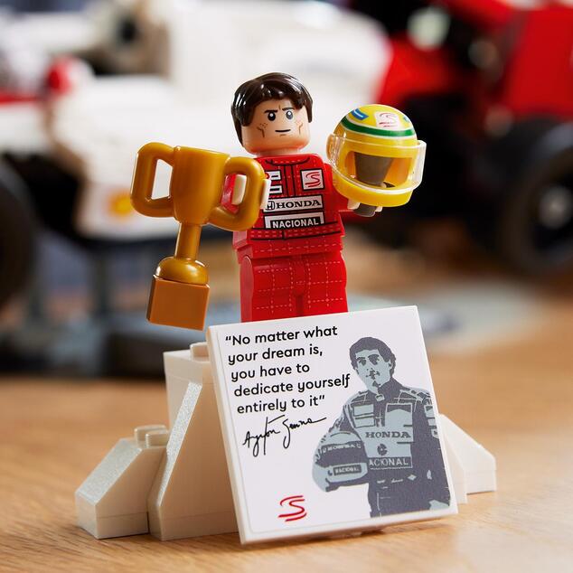LEGO® Icons 10330 McLaren MP4/4 a Ayrton Senna