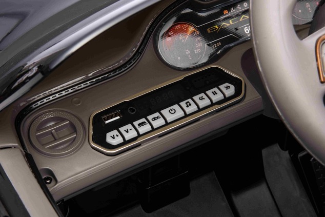 Elektrické autíčko Bentley Bacalar 12V, čierne, Dvere otvárajúce sa nahor, 2.4 GHz diaľkov