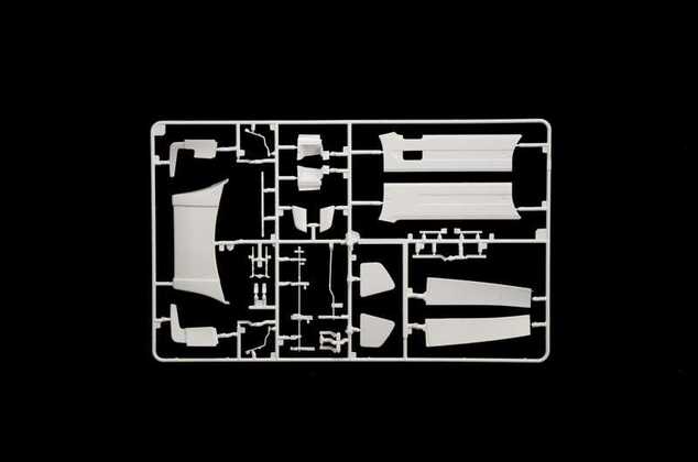Model Kit truck 3970 - Volvo FH16 Medium Roof (1:24)