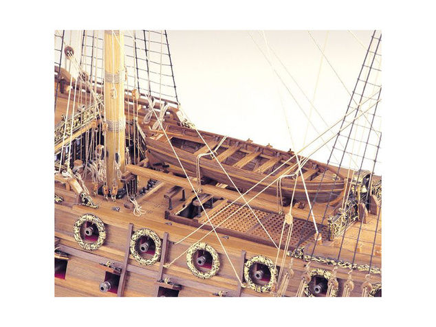 COREL HMS Neptune 1:90 kit