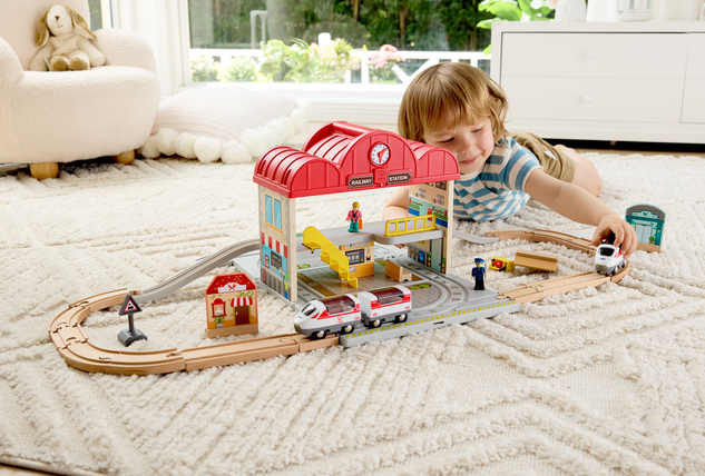 Stazione ferroviaria - pista per trenini portatile