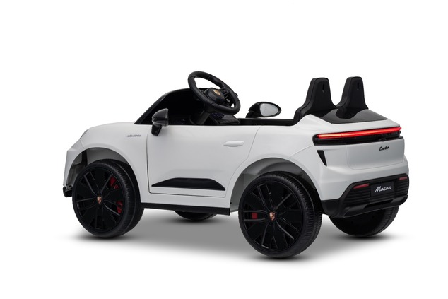 Elektrické autíčko Porsche Macan 12V s pohonom zadných kolies a licenciou (Jednomiestne),