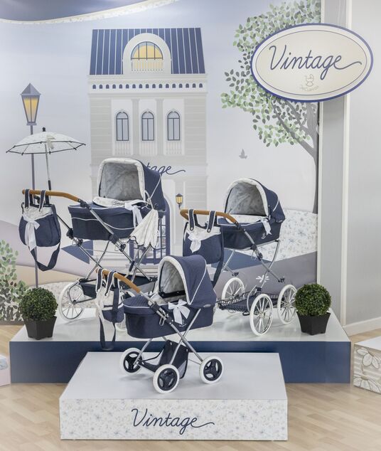 DeCuevas 80044 Faltbarer Puppenwagen mit Tasche Vintage 2025 - 81 cm
