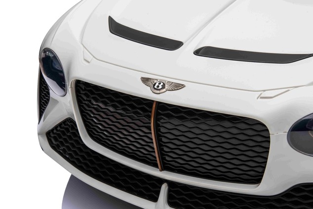 Elektrické autíčko Bentley Bacalar 12V, biele, Dvere otvárajúce sa nahor, 2.4 GHz diaľkové