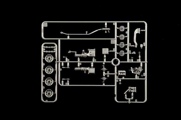 Model Kit avto 3619 - Lancia Fulvia coupé 1.6 HF "Fanalone" (1:24)