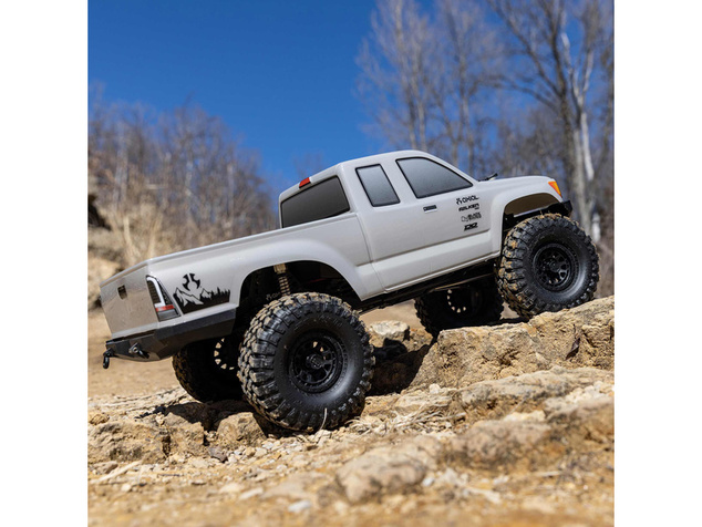 Axial SCX10 III Base Camp 4WD 1:10 RTR sivý
