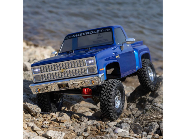 Axial SCX10 III Base Camp 1:10 4WD Chevy K10 1982 RTR čierny