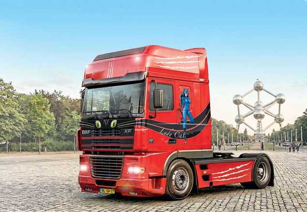 Maquette camion 93834 - DAF XF 95 Super Space Cab (1:24)