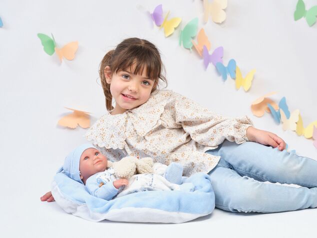 Llorens 73807 NEW BORN chlapček - realistická bábika bábätko s celovinylovým telom - 40
