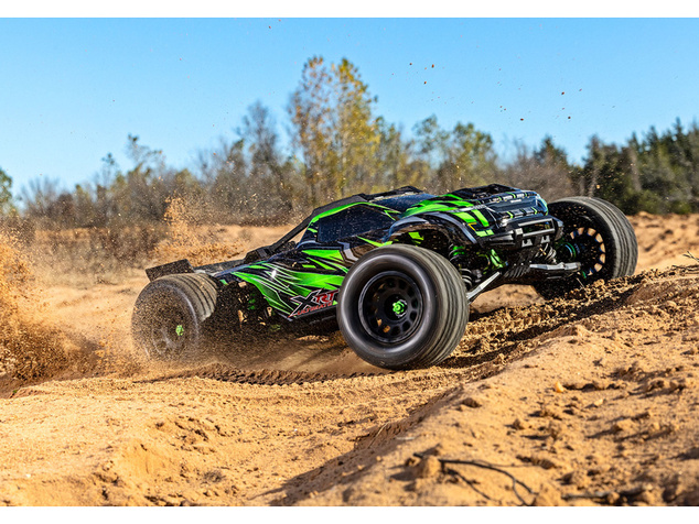 Traxxas XRT 8S Ultimate 1:6 4WD RTR modrý