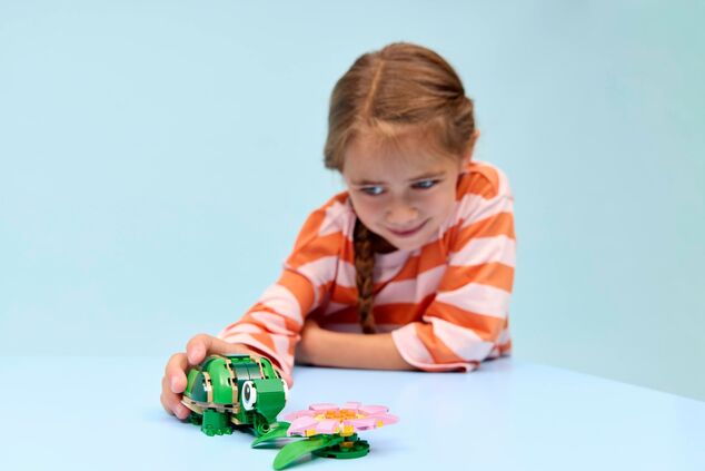 LEGO® Creator 3 v 1 31377 Korytnačka s leknom