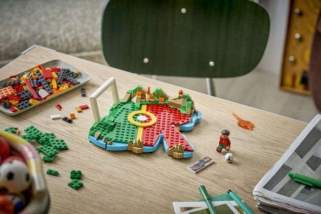LEGO® Editions 43012 Cristiano Ronaldo – Momenti stellari del calcio