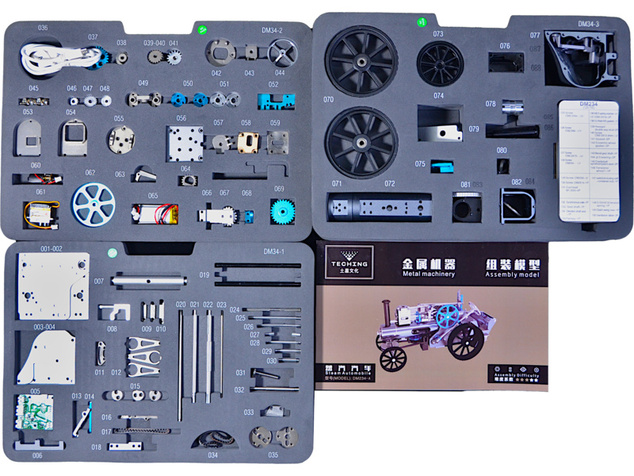 Teching parný automobil