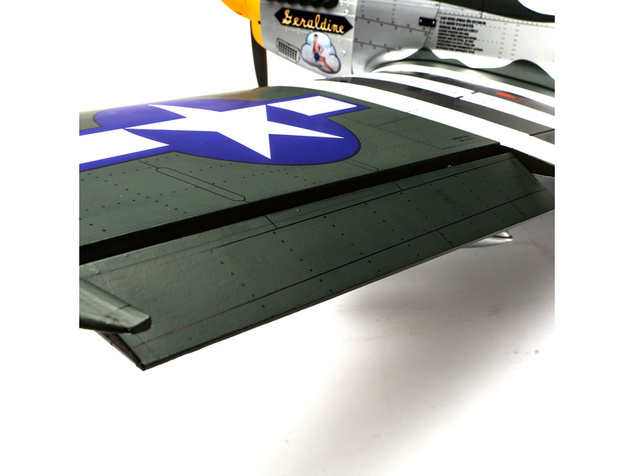 Hangar 9 P-51D Mustang 1.8m 20cc ARF