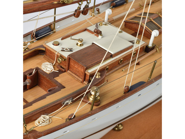 AMATI Dorade plachetnica Fastnet cup 1931 1:20 kit