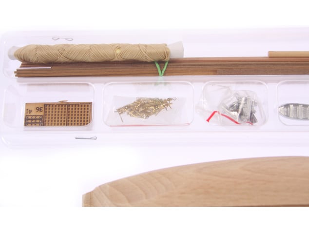 MINI MAMOLI Pinta 1:106 kit
