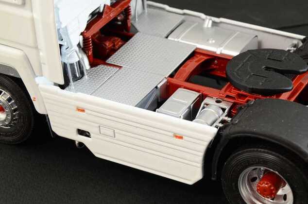 Model Kit truck 3926 - IVECO TURBOSTAR 190.48 SPECIAL (1:24)