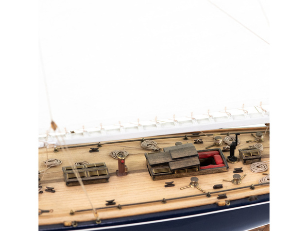 AMATI Endeavour plachetnica 1934 1:35 kit