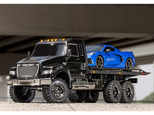 Traxxas TRX-6 Ultimate RC Hauler 6x6 1:10 RTR s navijakom čierny