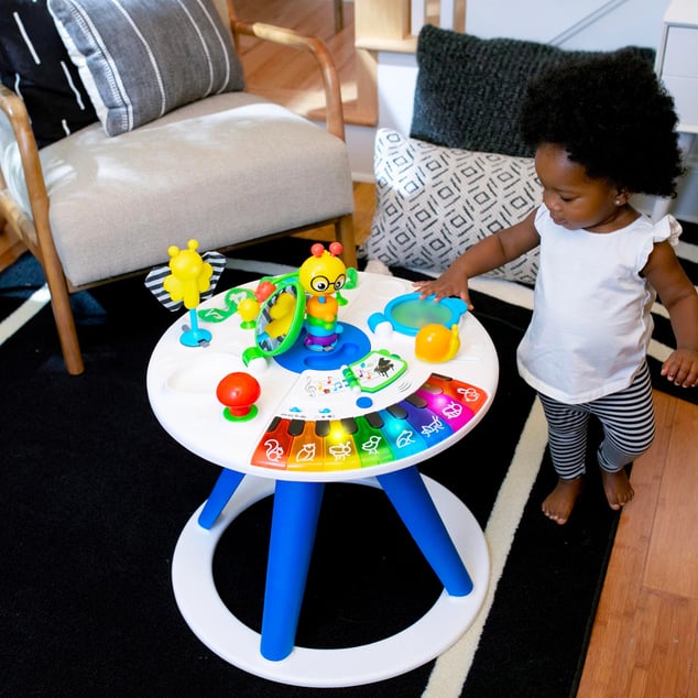 BABY EINSTEIN Aktív központ 4 az 1-ben Around We Grow™ 6m+ 11kg-ig