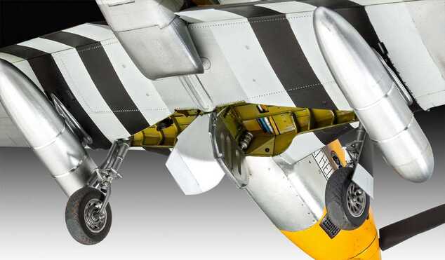 Plastic ModelKit letadlo 03944 - P-51D-5NA Mustang (1:32)