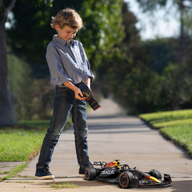 Maisto RC - 1:10 RC FORMULA RedBull RACING RB19 2023 (11 Sergie Pérez) mit Geräuschen, XTR, 2,4