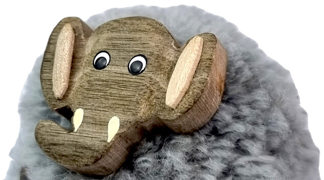 2Kids Toys Drevená magnetka veľká pompon Slon