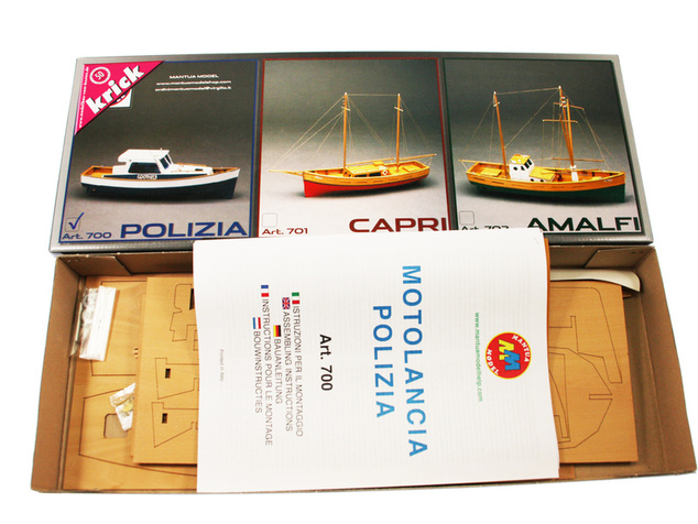 Mantua Model Policajný čln 1:35 kit
