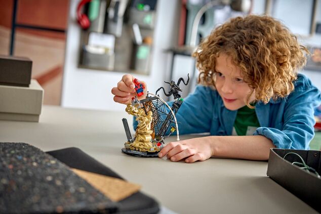 LEGO® Marvel 76334 Epischer Kampf: Spider-Man vs. Sandman